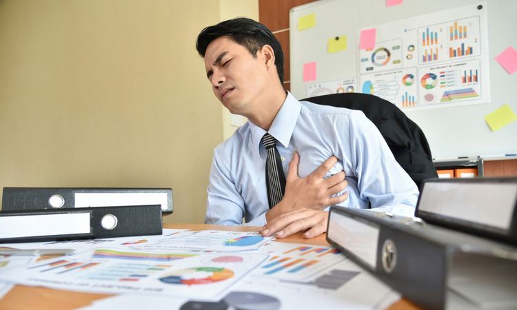 Benarkah Stres Bisa Menyebabkan Serangan Jantung?