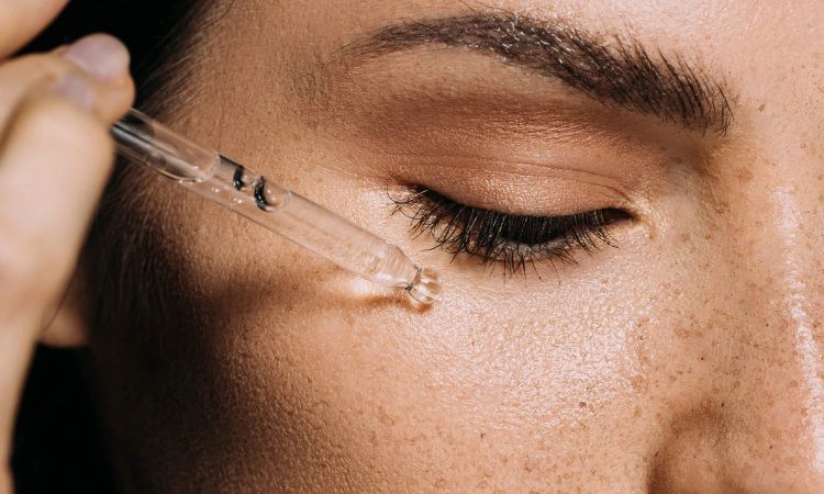 Rekomendasi Serum untuk Menghilangkan Flek Hitam di Wajah